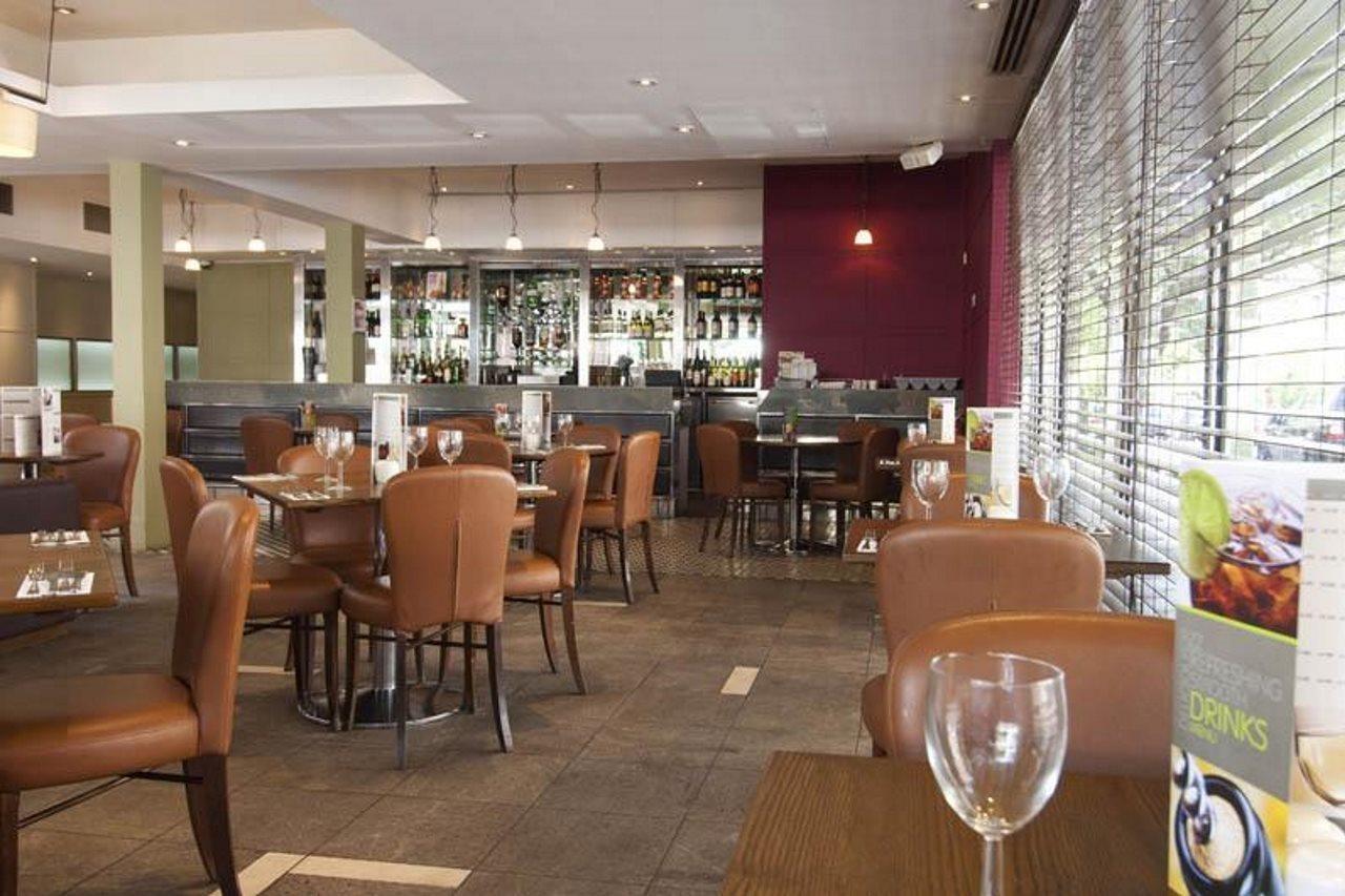 Premier Inn London Hampstead Buitenkant foto