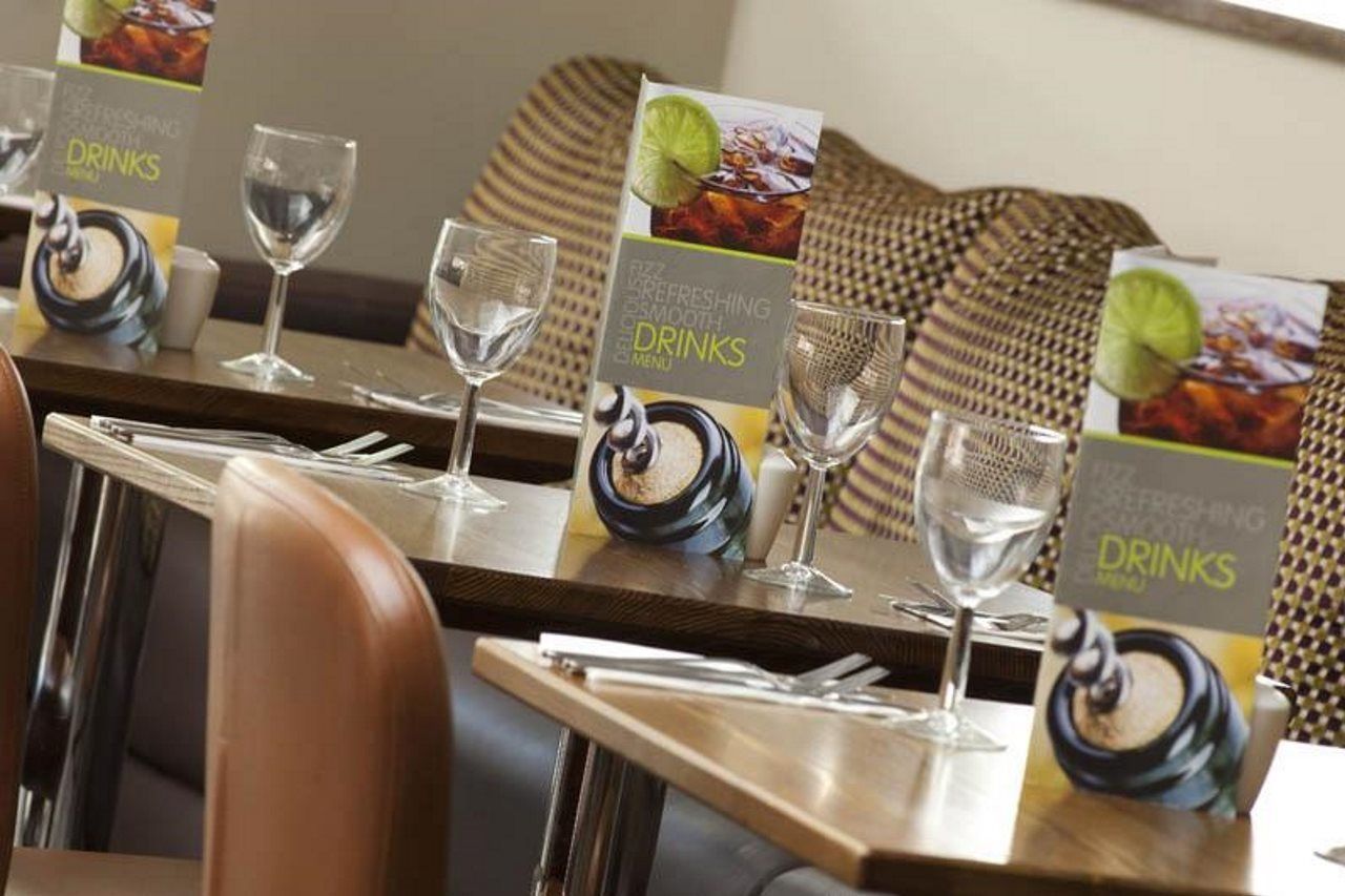 Premier Inn London Hampstead Buitenkant foto