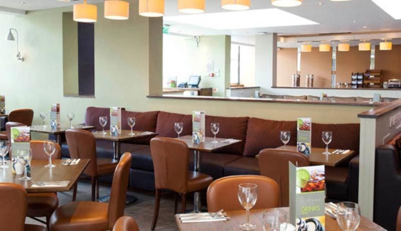 Premier Inn London Hampstead Buitenkant foto